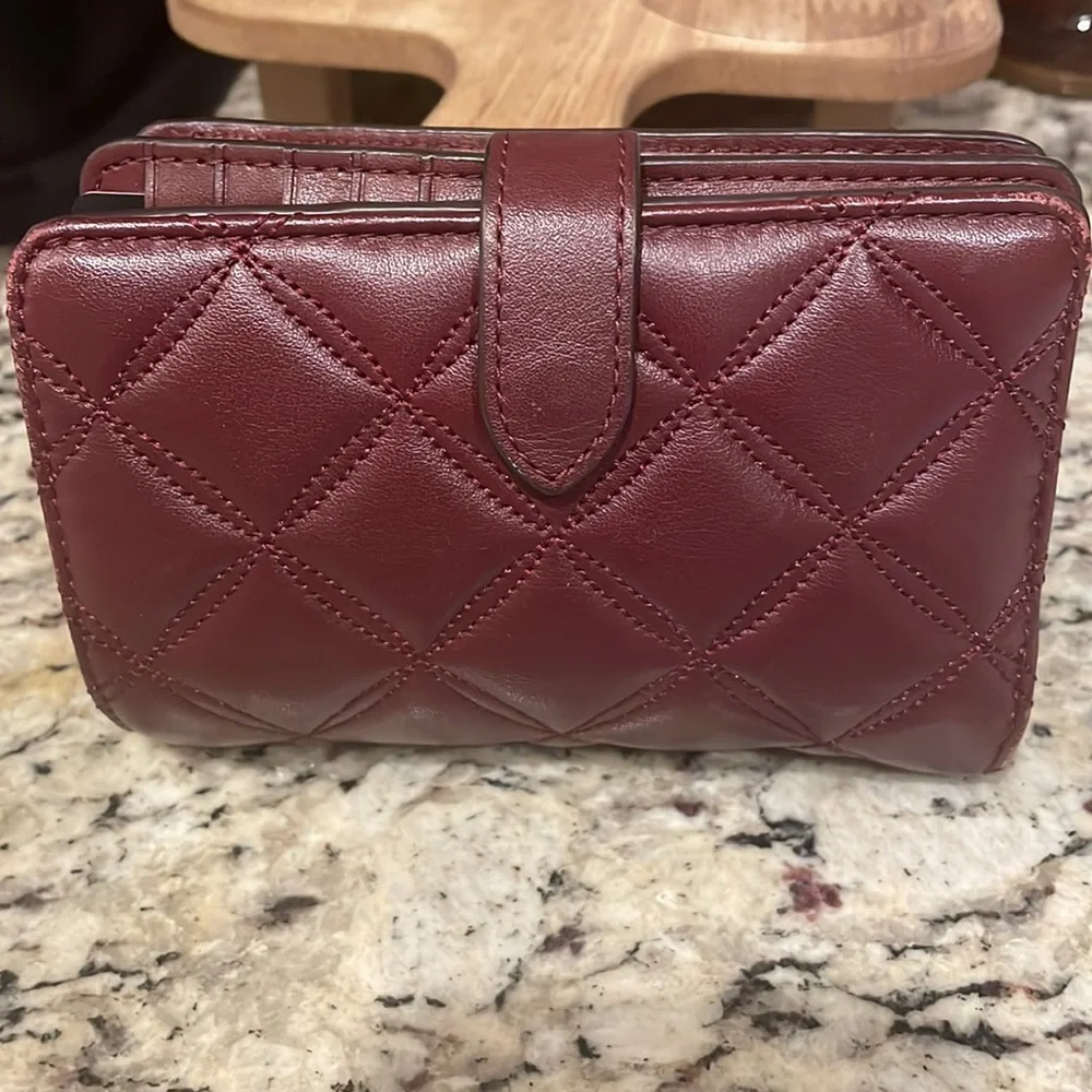 Kate Spade Wallet - Picture 2 of 8